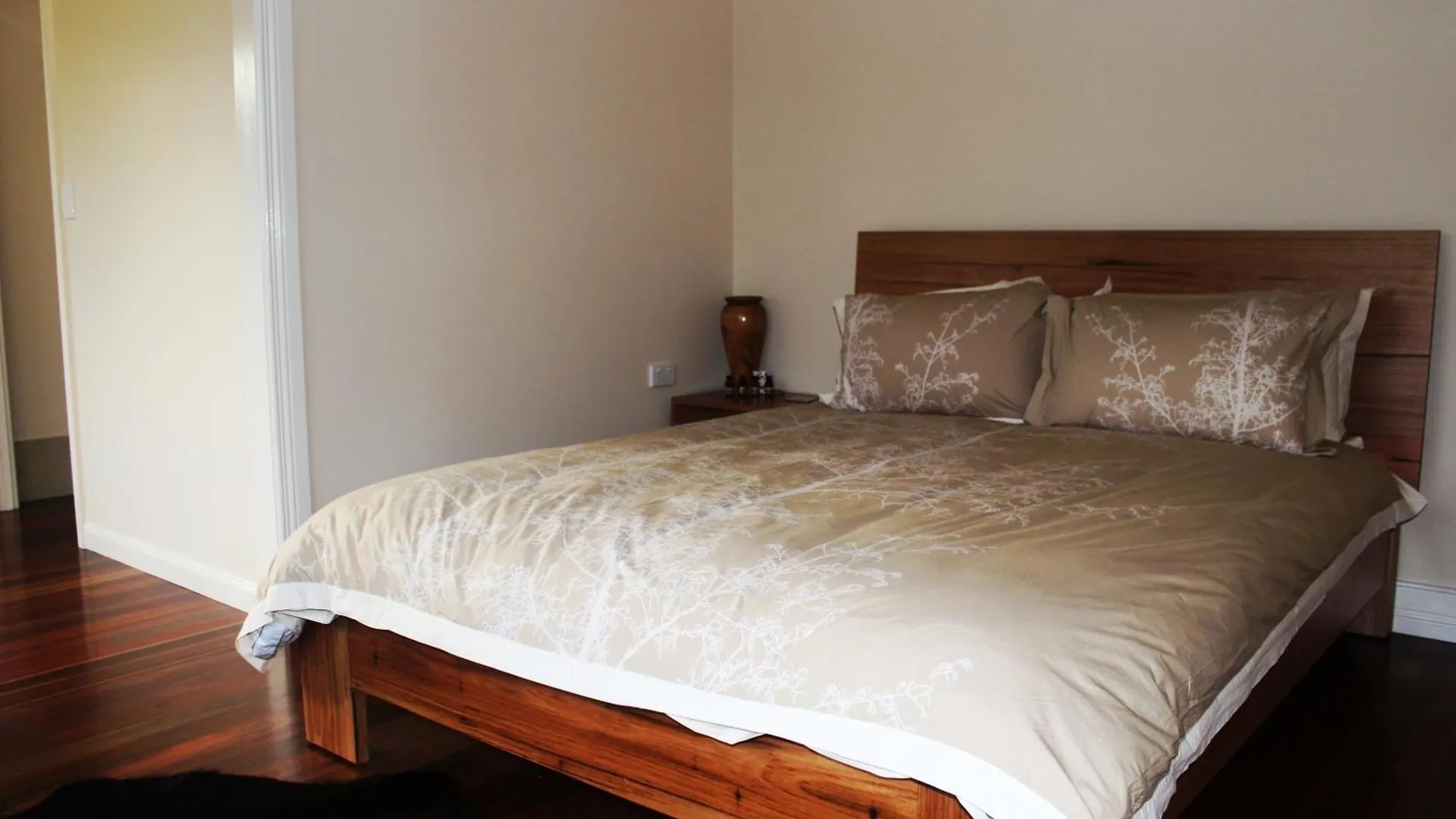 **** Guest house Flame Hill Vineyard Holiday home Montville Australia