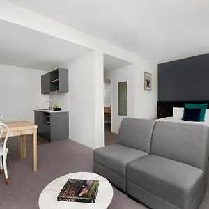 https://mantra-macarthur-hotel.hotels-canberra.com