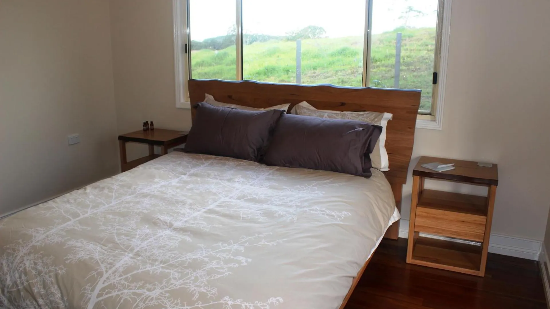 Hotel Flame Hill Vineyard Montville